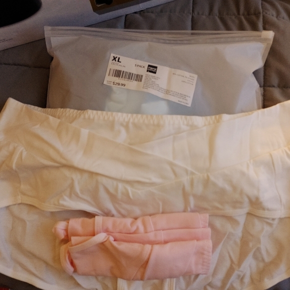 Maternity underwear - Picture 3 of 6